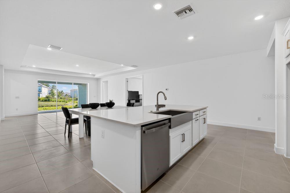 35090 EMBERVIEW DR, ZEPHYRHILLS, FL, 33541