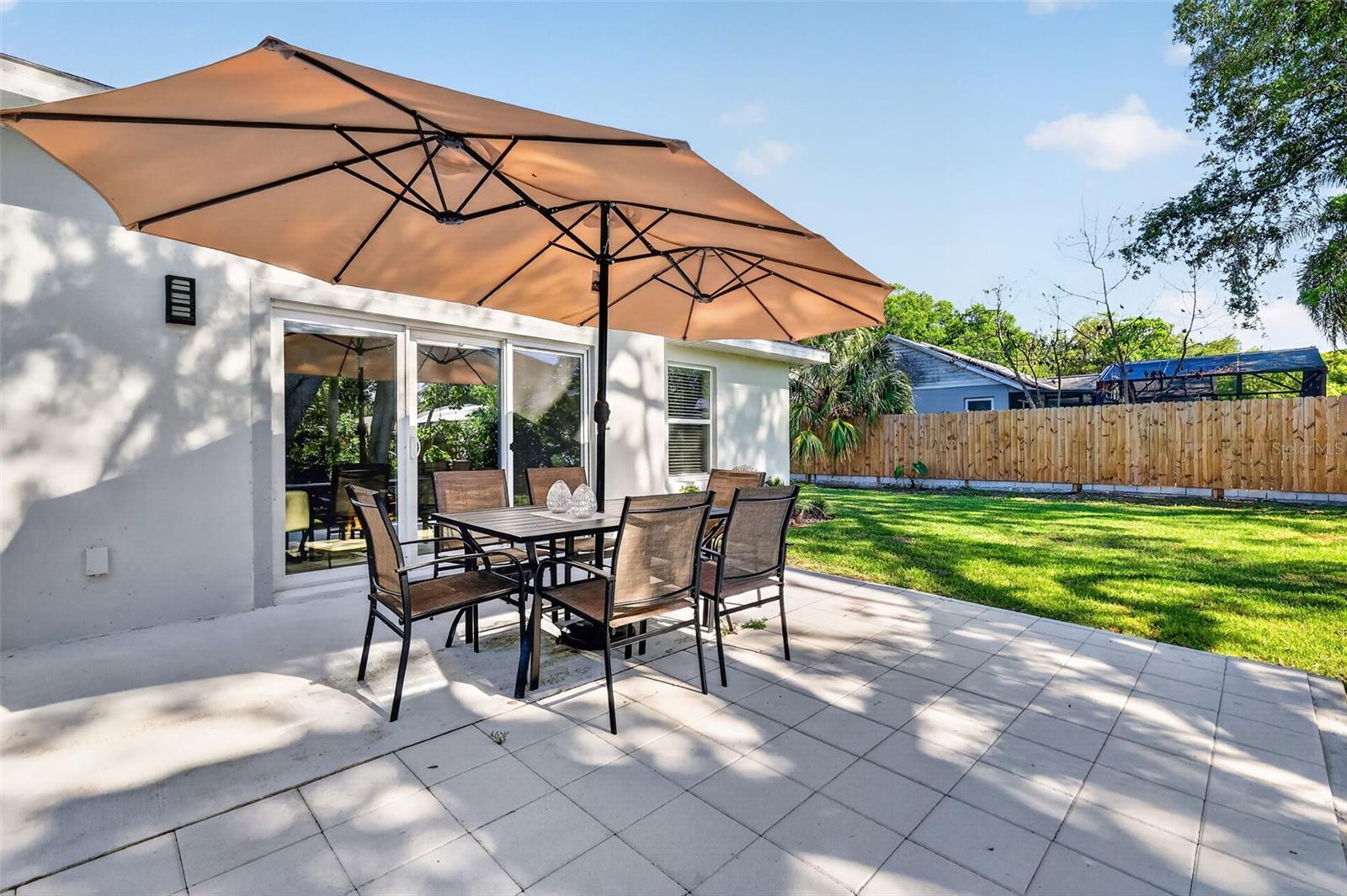 335 VINCENT DR, MOUNT DORA, FL, 32757