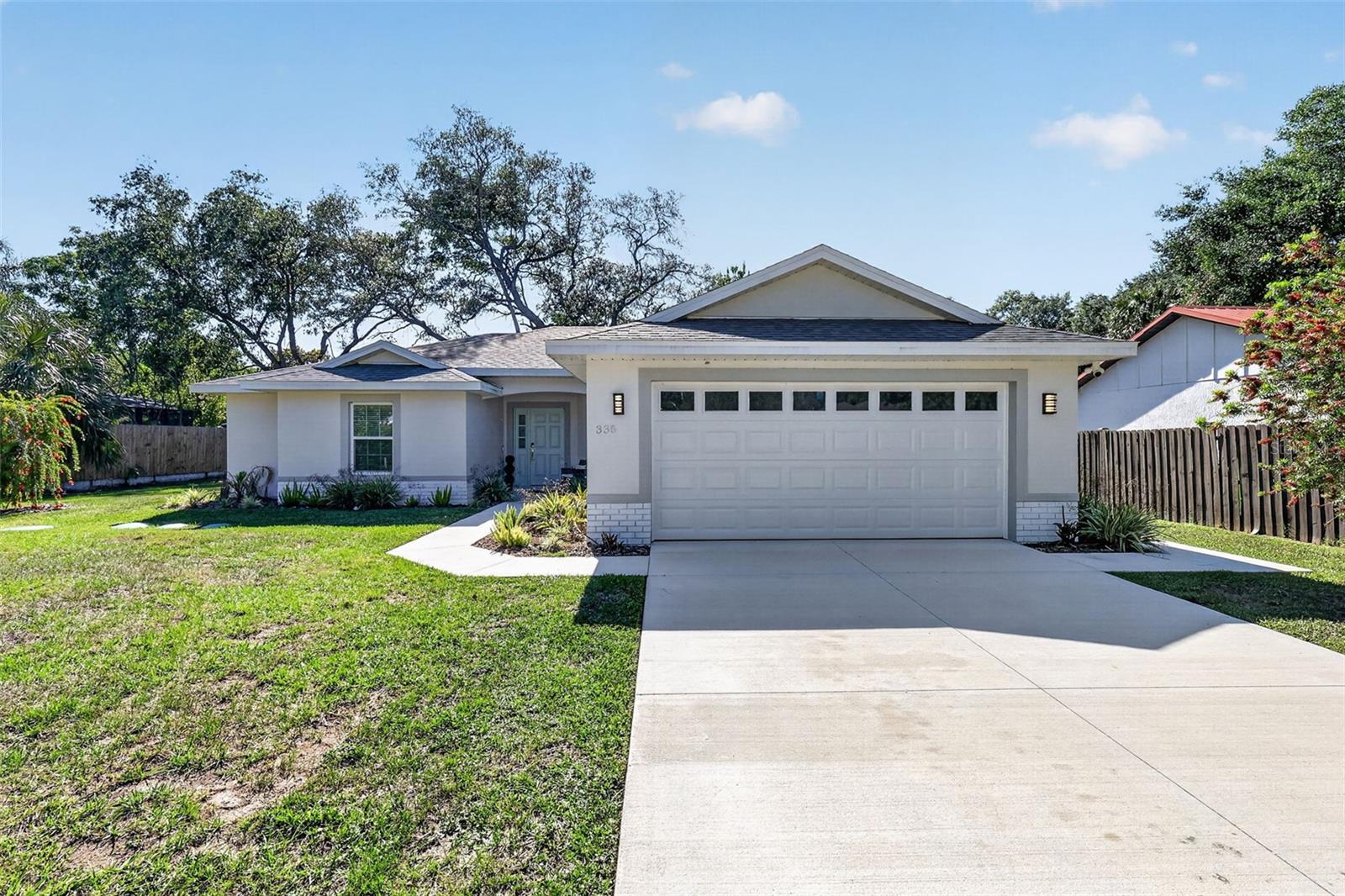 335 VINCENT DR, MOUNT DORA, FL, 32757