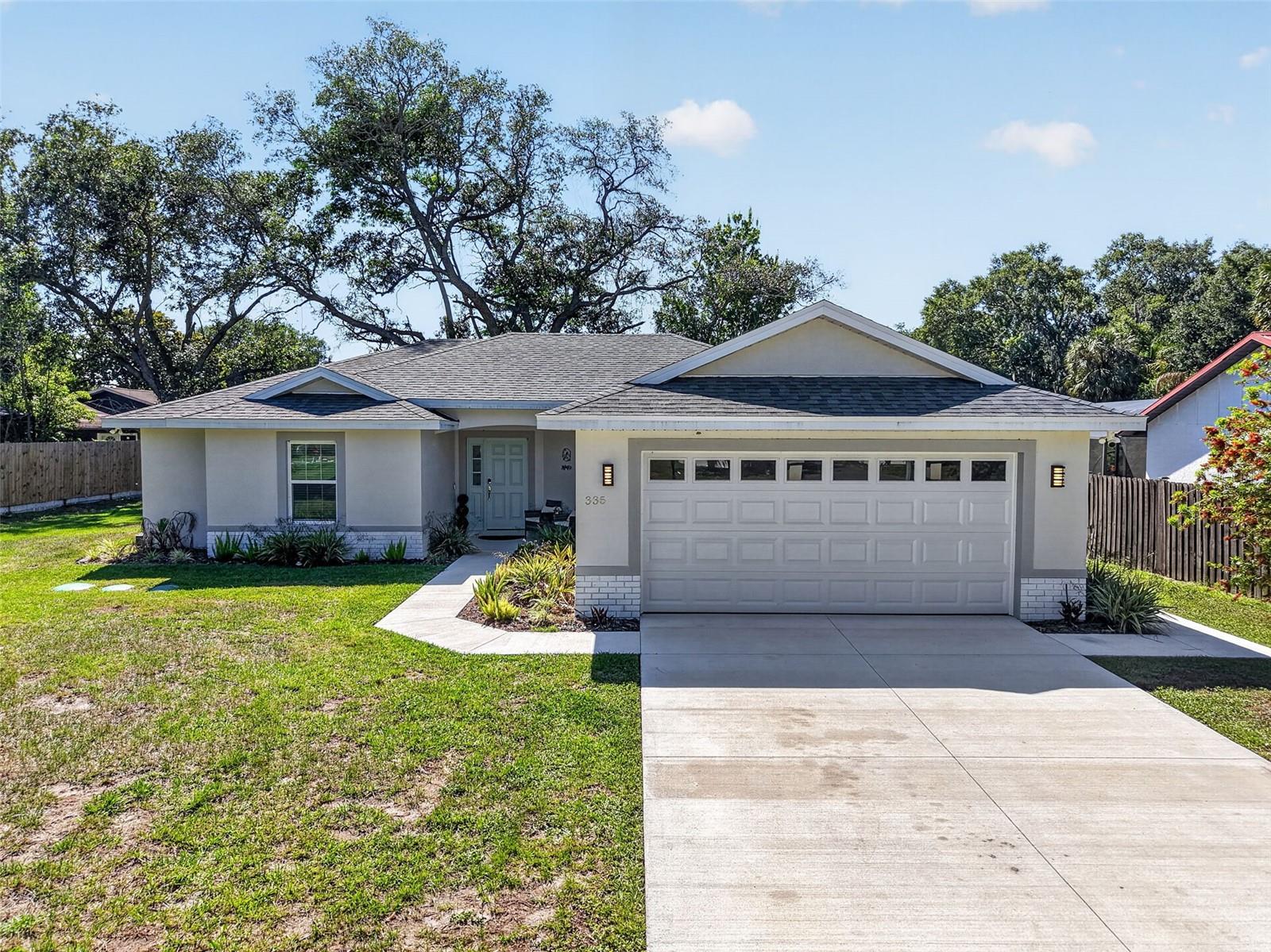 335 VINCENT DR, MOUNT DORA, FL, 32757