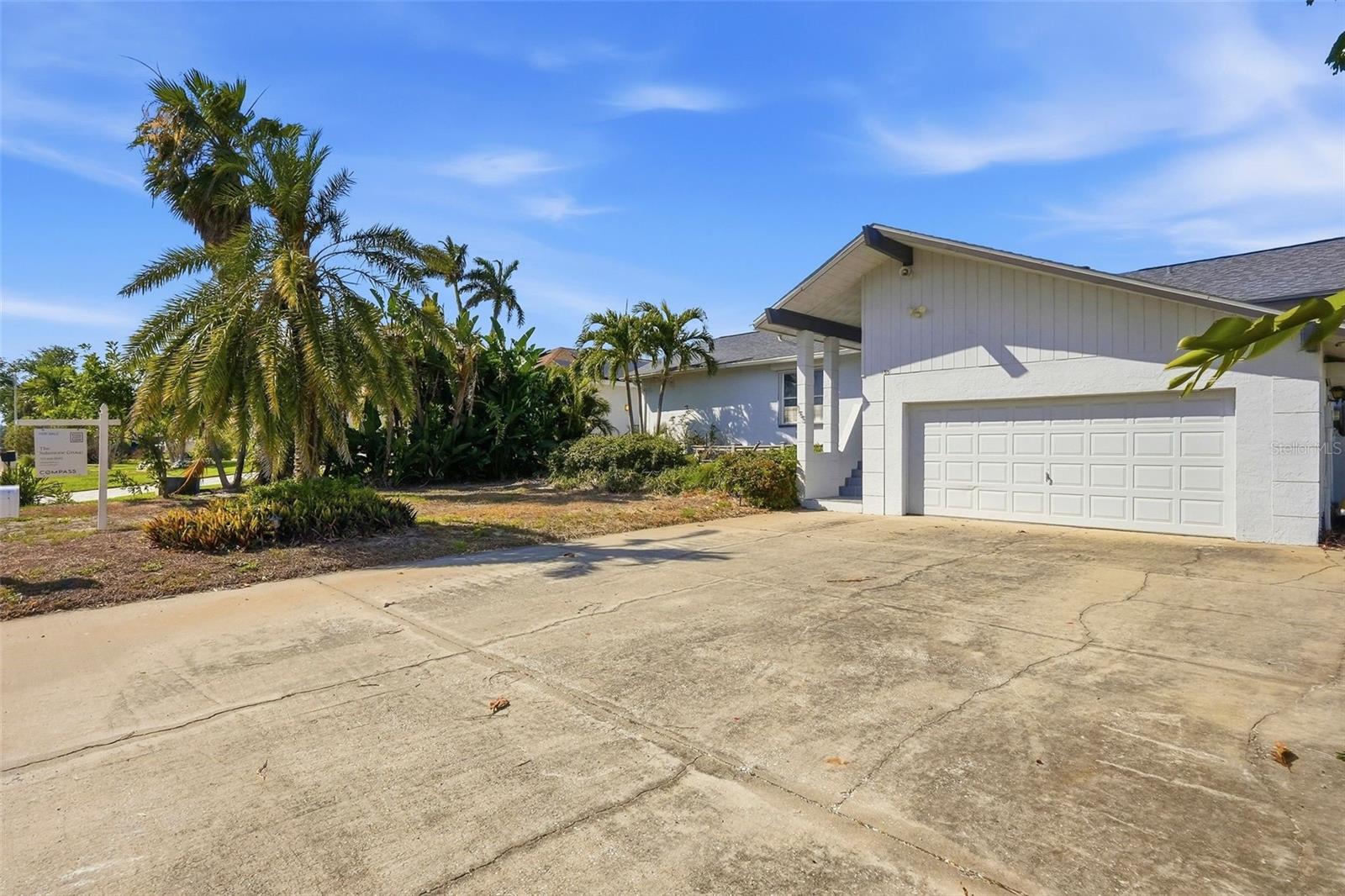 155 1ST ST W, TIERRA VERDE, FL, 33715