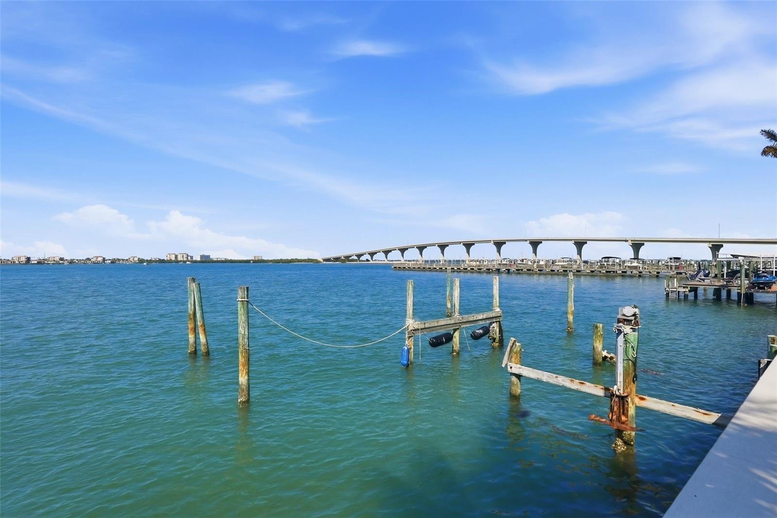 155 1ST ST W, TIERRA VERDE, FL, 33715