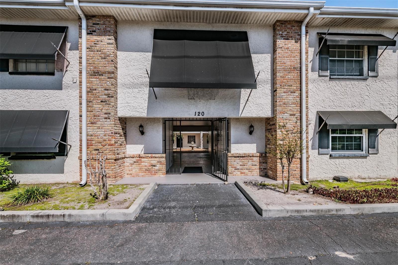 120 S CHURCH AVE #206, TAMPA, FL, 33609