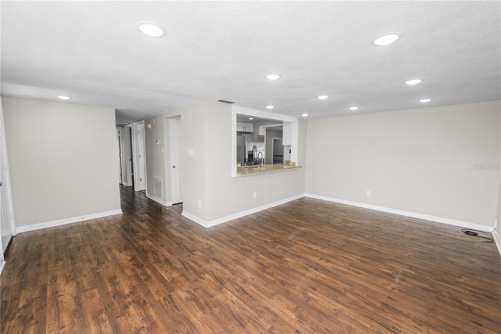 1101 S GIBBS ST, PLANT CITY, FL, 33563