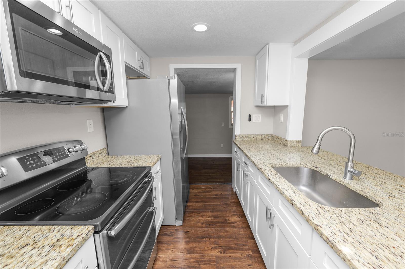 1101 S GIBBS ST, PLANT CITY, FL, 33563