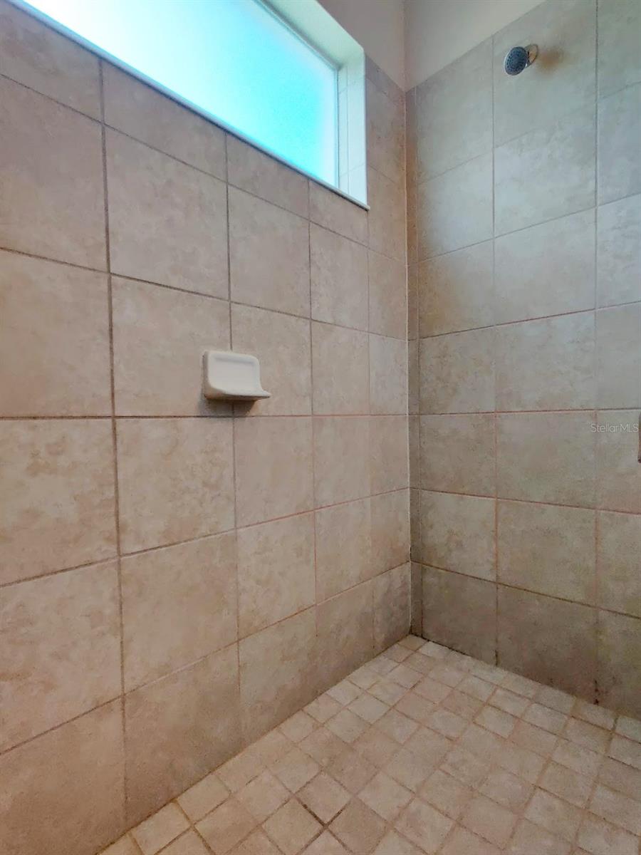 12256 LONGVIEW LAKE CIR, BRADENTON, FL, 34211