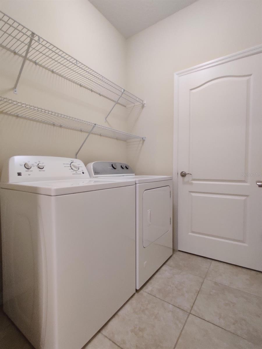 12256 LONGVIEW LAKE CIR, BRADENTON, FL, 34211