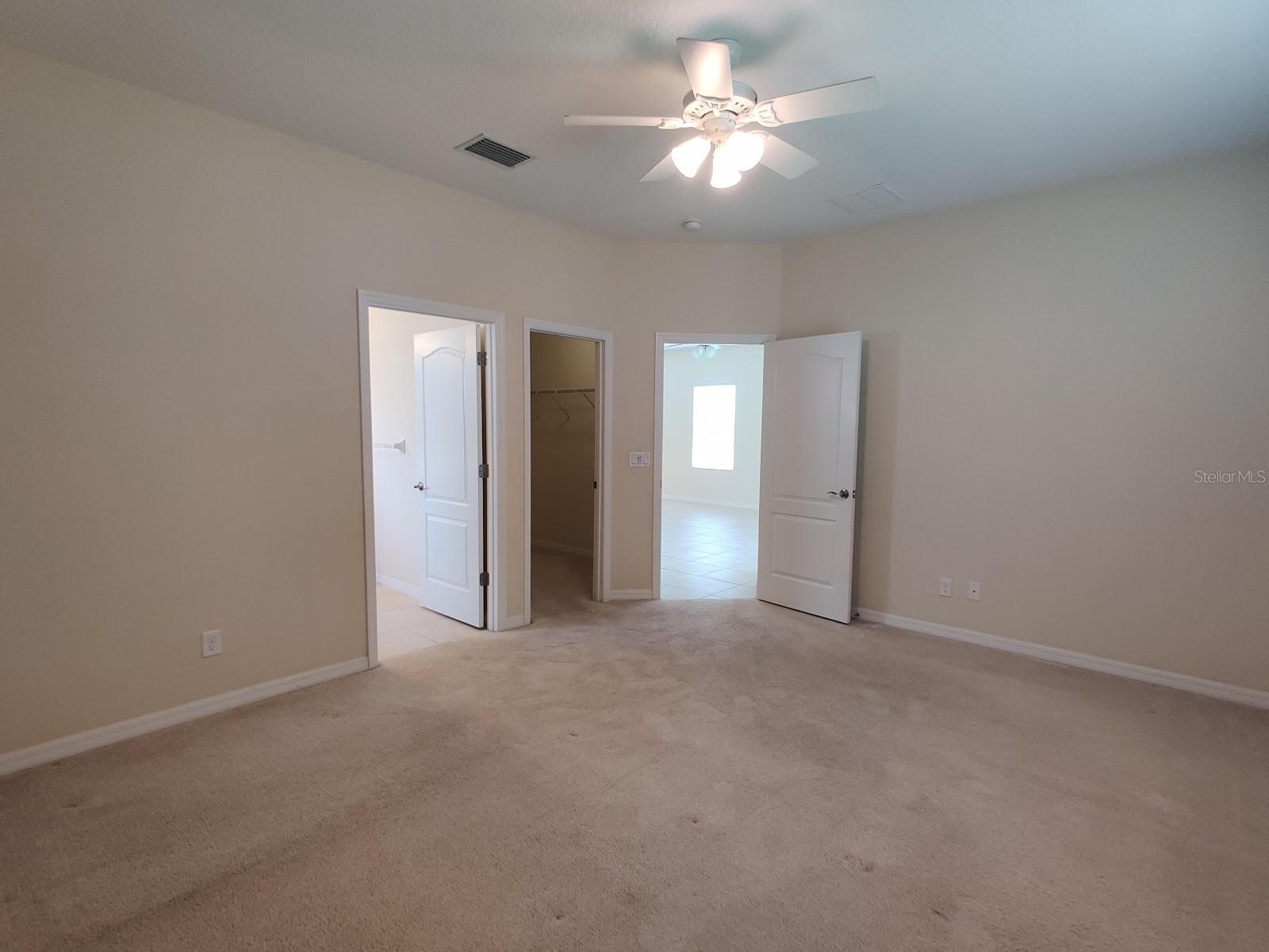 12256 LONGVIEW LAKE CIR, BRADENTON, FL, 34211