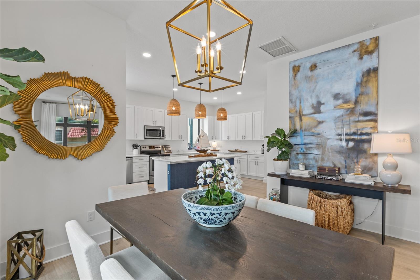 218 PARK LAKE ST #8, ORLANDO, FL, 32803