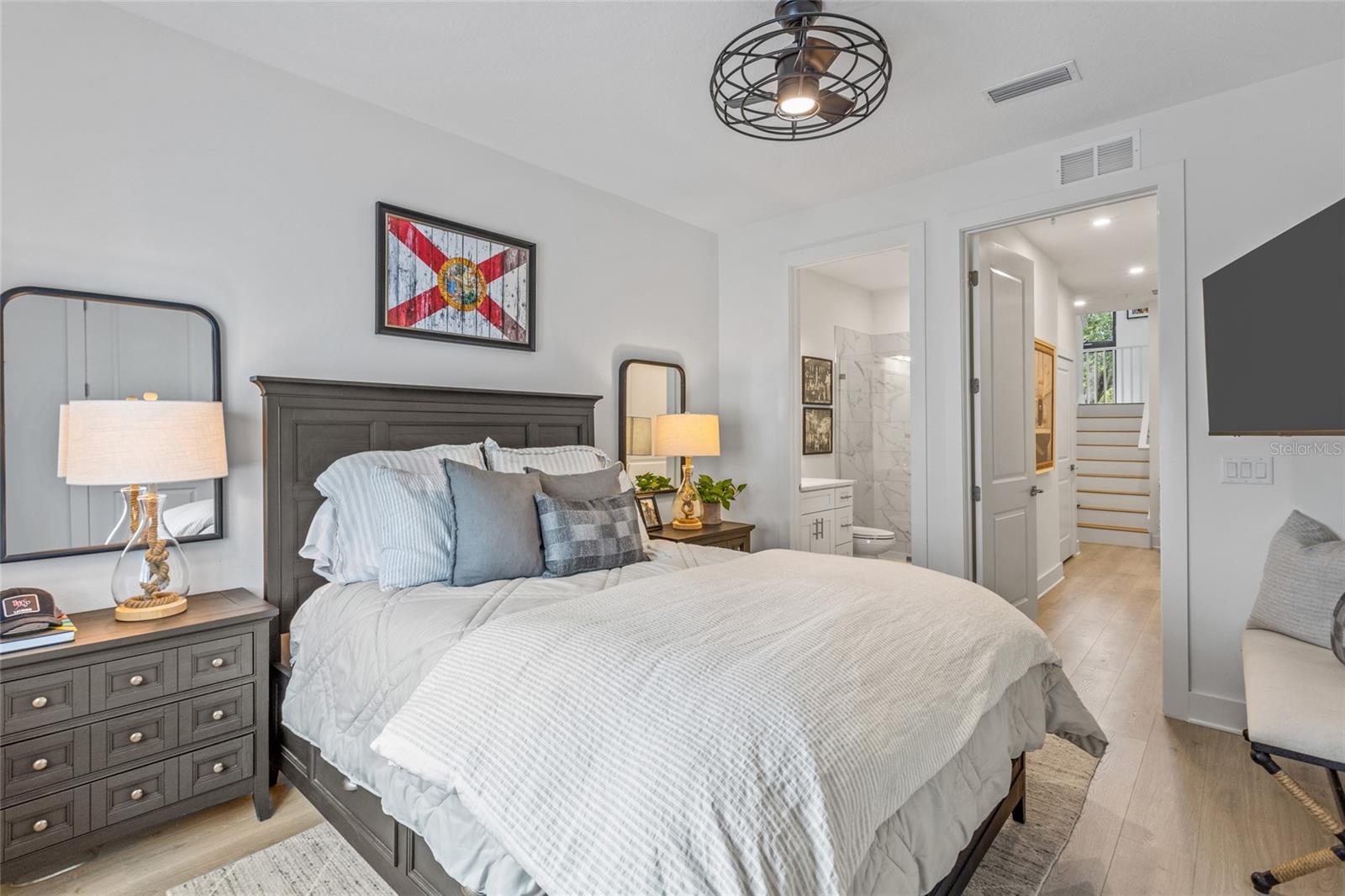 218 PARK LAKE ST #8, ORLANDO, FL, 32803