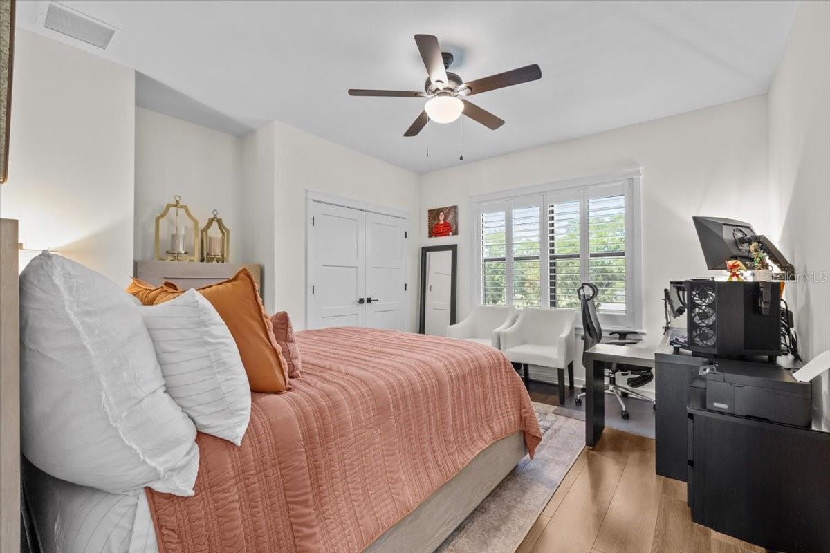 3804 N DARWIN AVE, TAMPA, FL, 33603