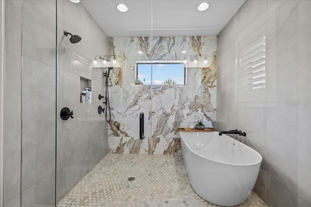 3804 N DARWIN AVE, TAMPA, FL, 33603