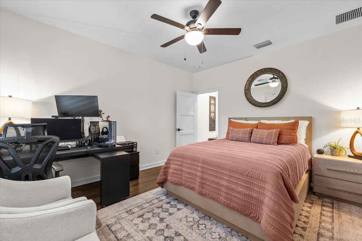 3804 N DARWIN AVE, TAMPA, FL, 33603