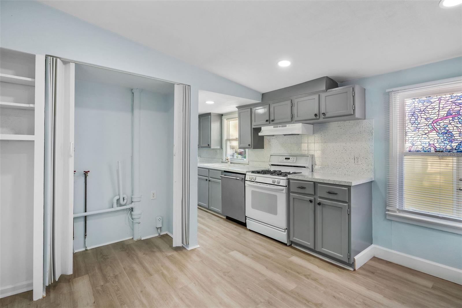 412 PLEASANT ST, CLEARWATER, FL, 33755