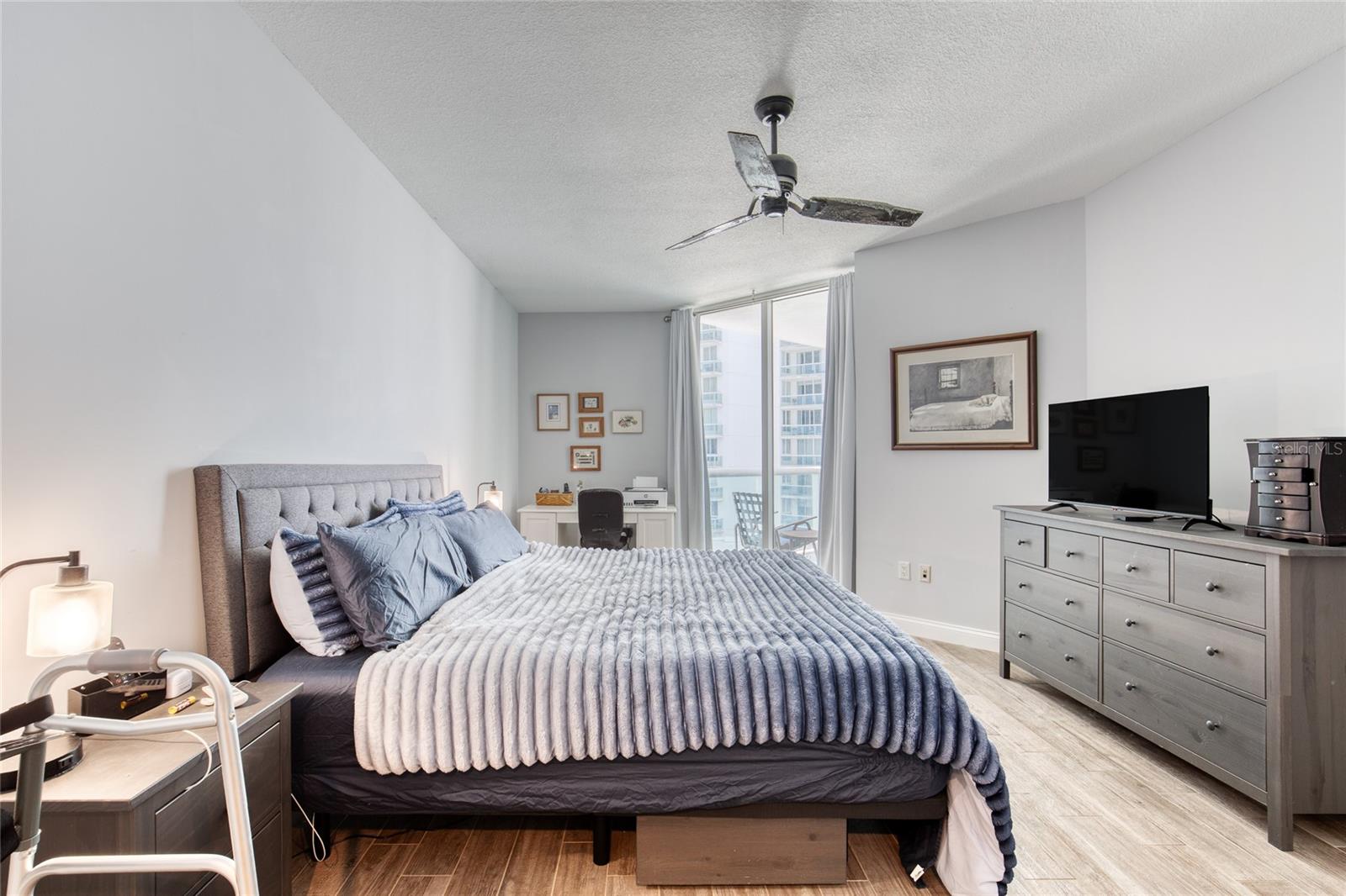 241 RIVERSIDE DR #405, HOLLY HILL, FL, 32117