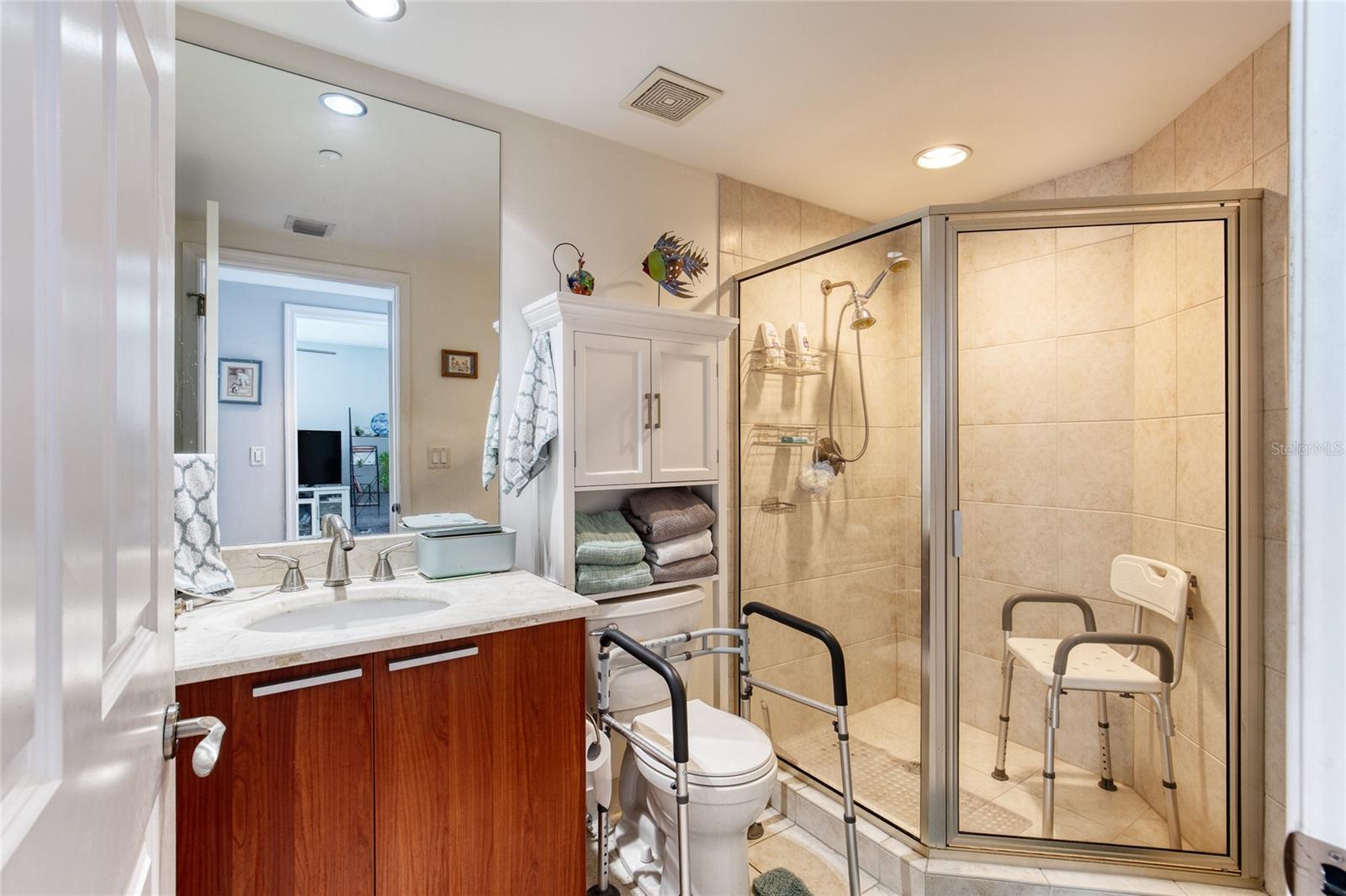 241 RIVERSIDE DR #405, HOLLY HILL, FL, 32117