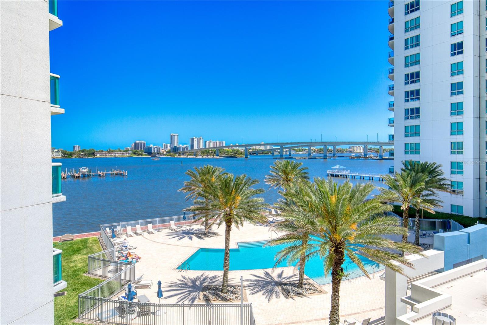 241 RIVERSIDE DR #405, HOLLY HILL, FL, 32117