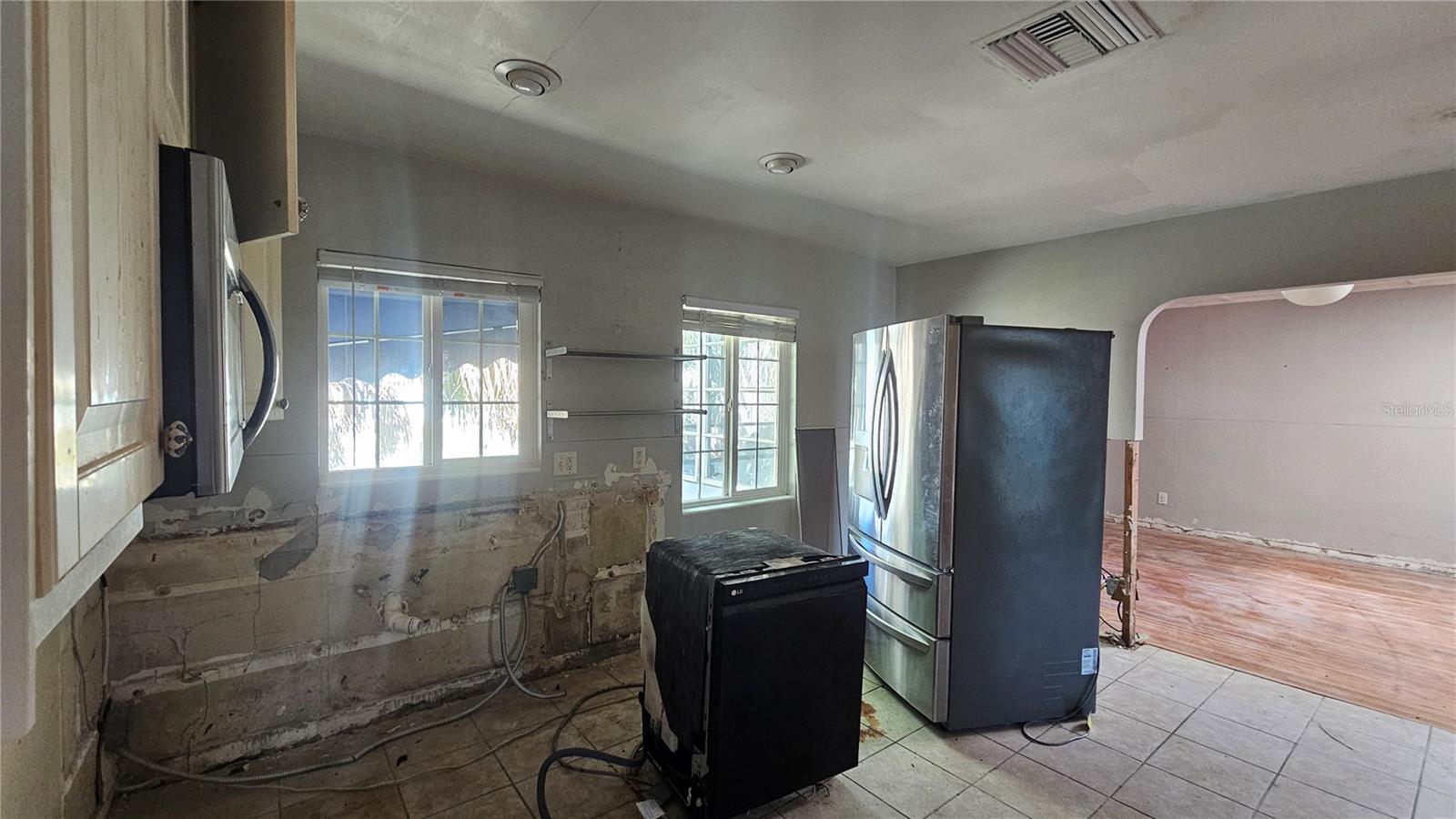 208 48TH AVE N, ST PETERSBURG, FL, 33703