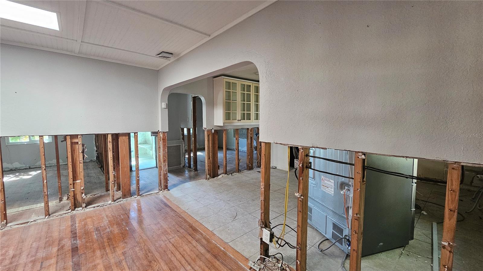 208 48TH AVE N, ST PETERSBURG, FL, 33703