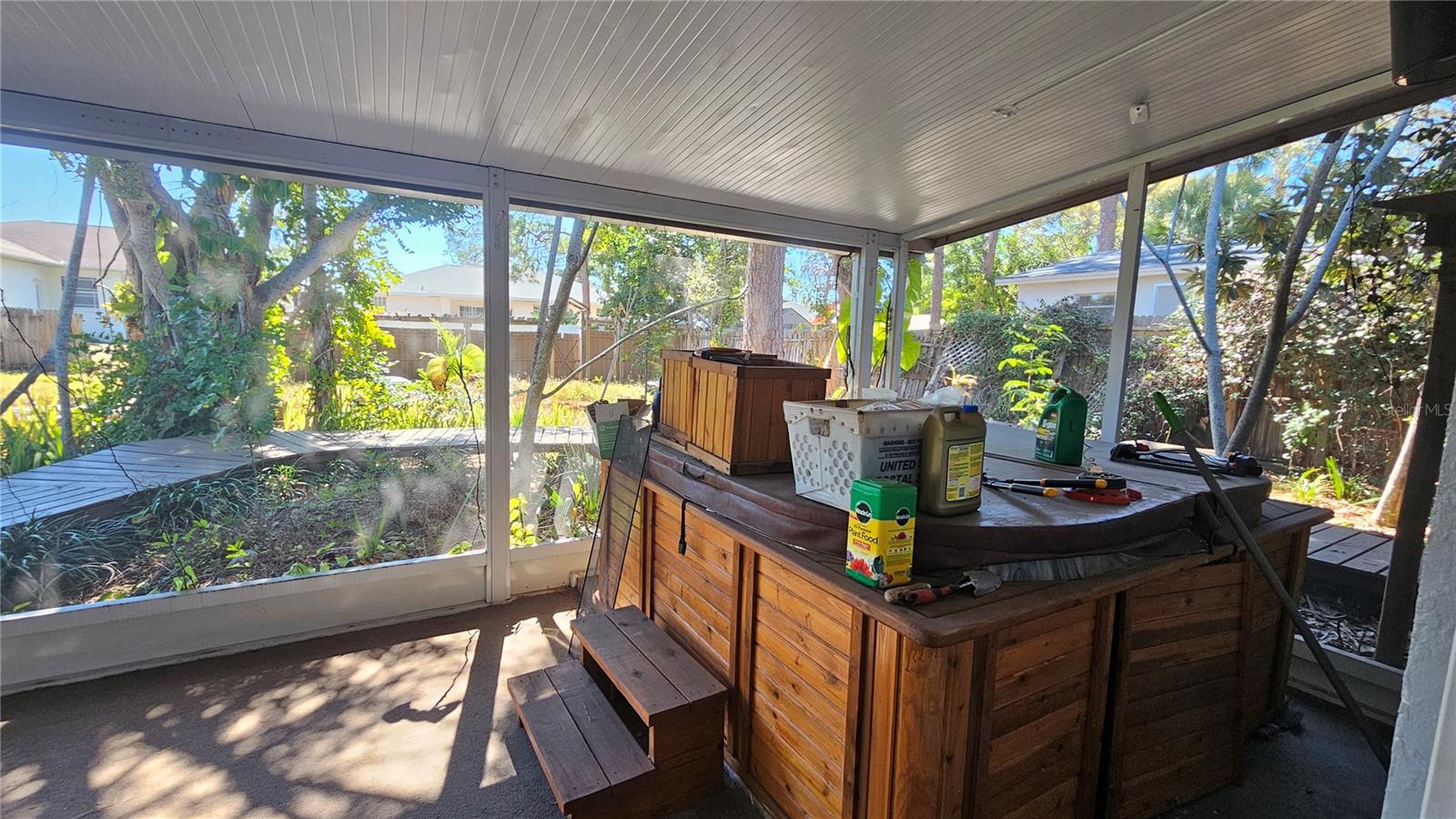 208 48TH AVE N, ST PETERSBURG, FL, 33703