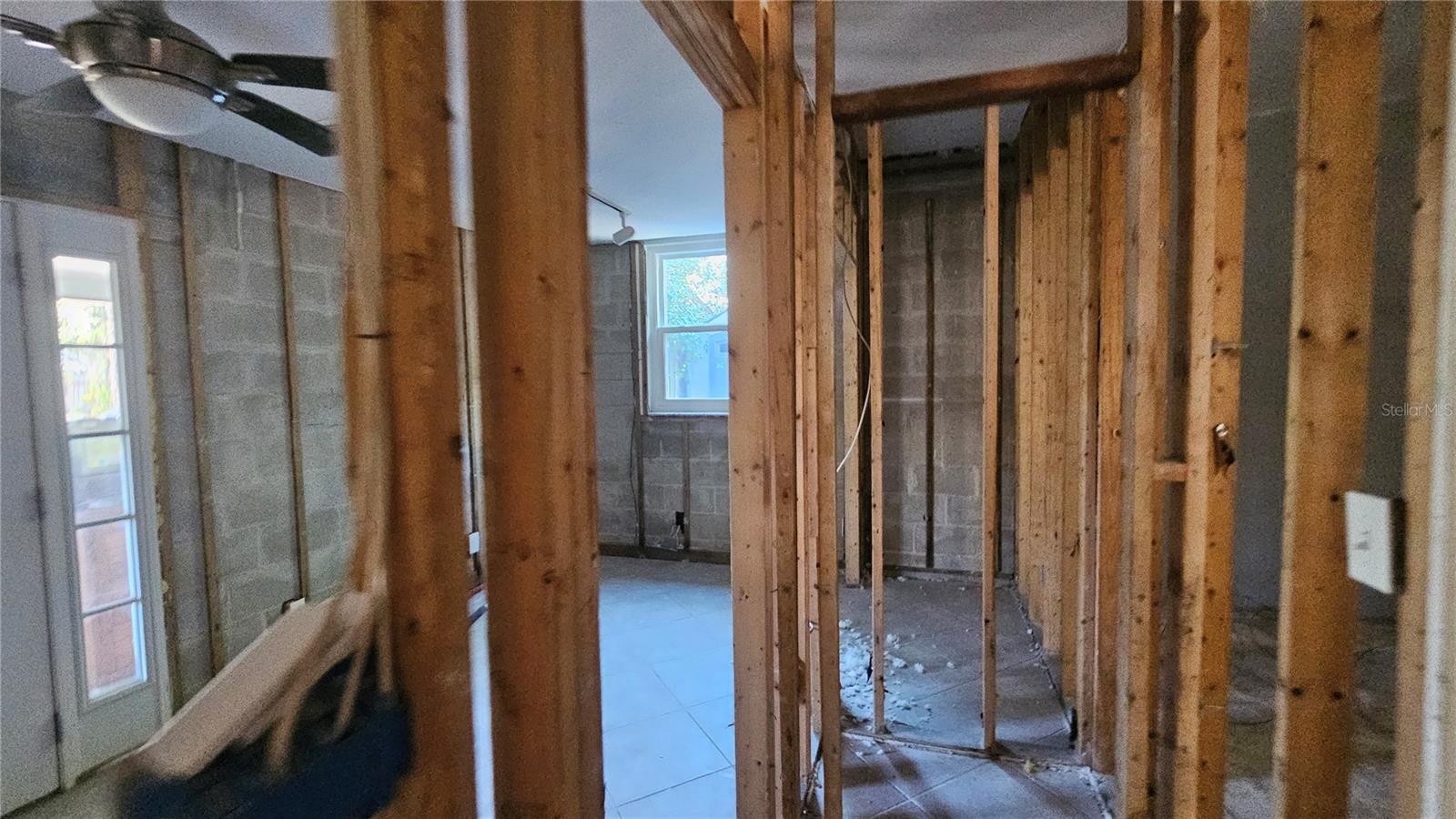 208 48TH AVE N, ST PETERSBURG, FL, 33703