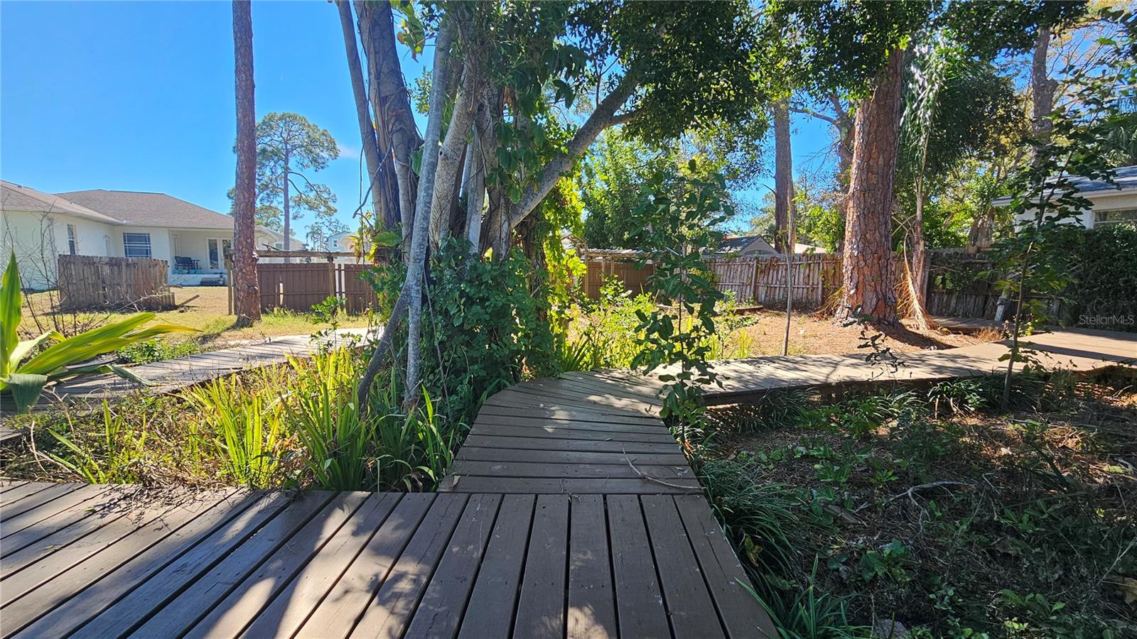 208 48TH AVE N, ST PETERSBURG, FL, 33703