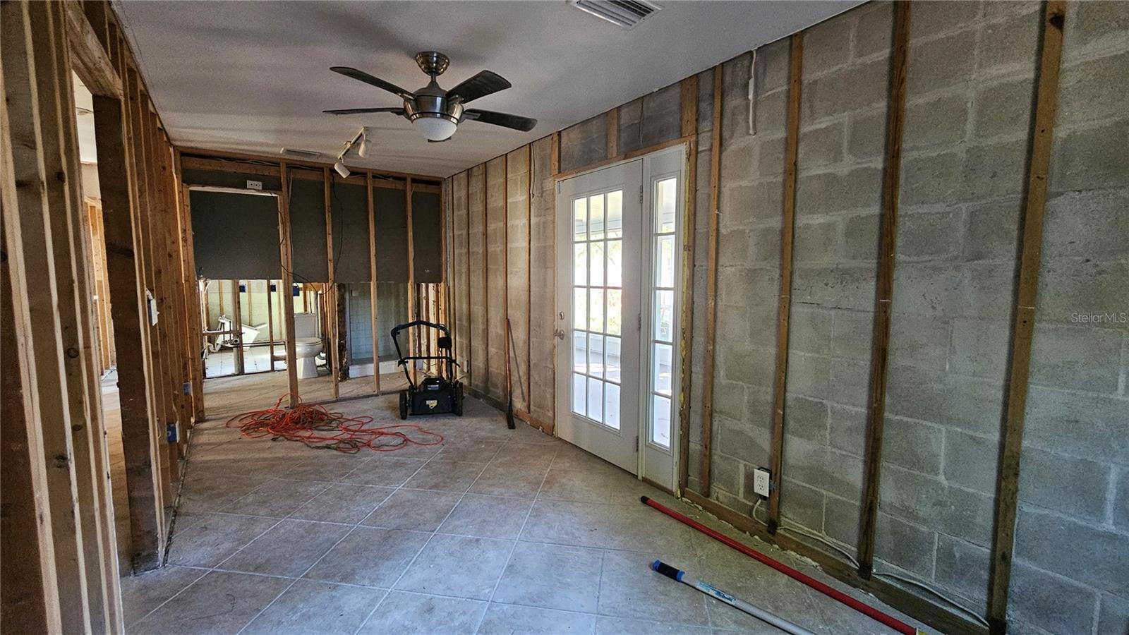 208 48TH AVE N, ST PETERSBURG, FL, 33703