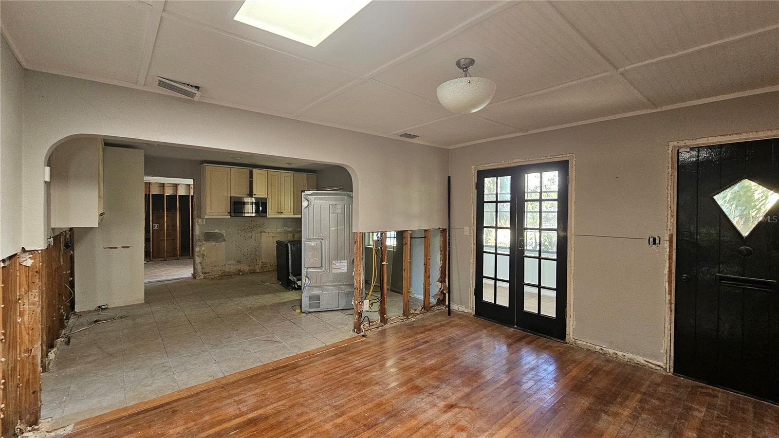 208 48TH AVE N, ST PETERSBURG, FL, 33703