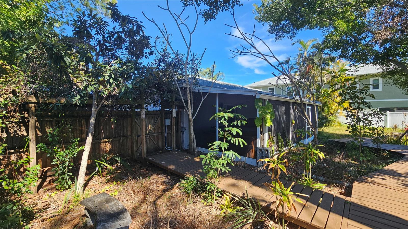 208 48TH AVE N, ST PETERSBURG, FL, 33703