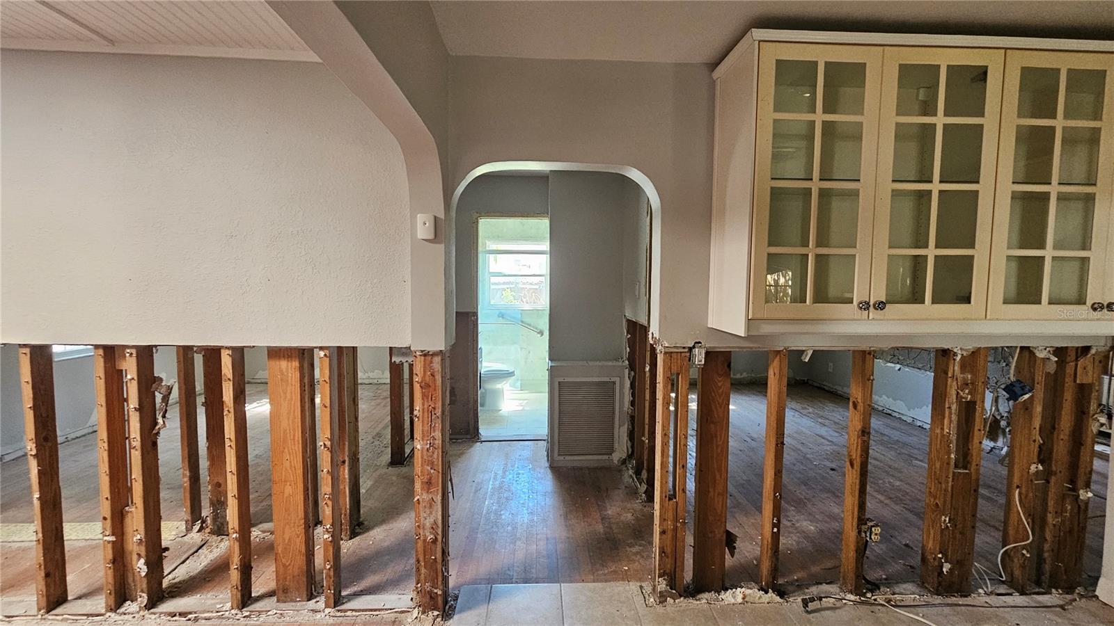 208 48TH AVE N, ST PETERSBURG, FL, 33703