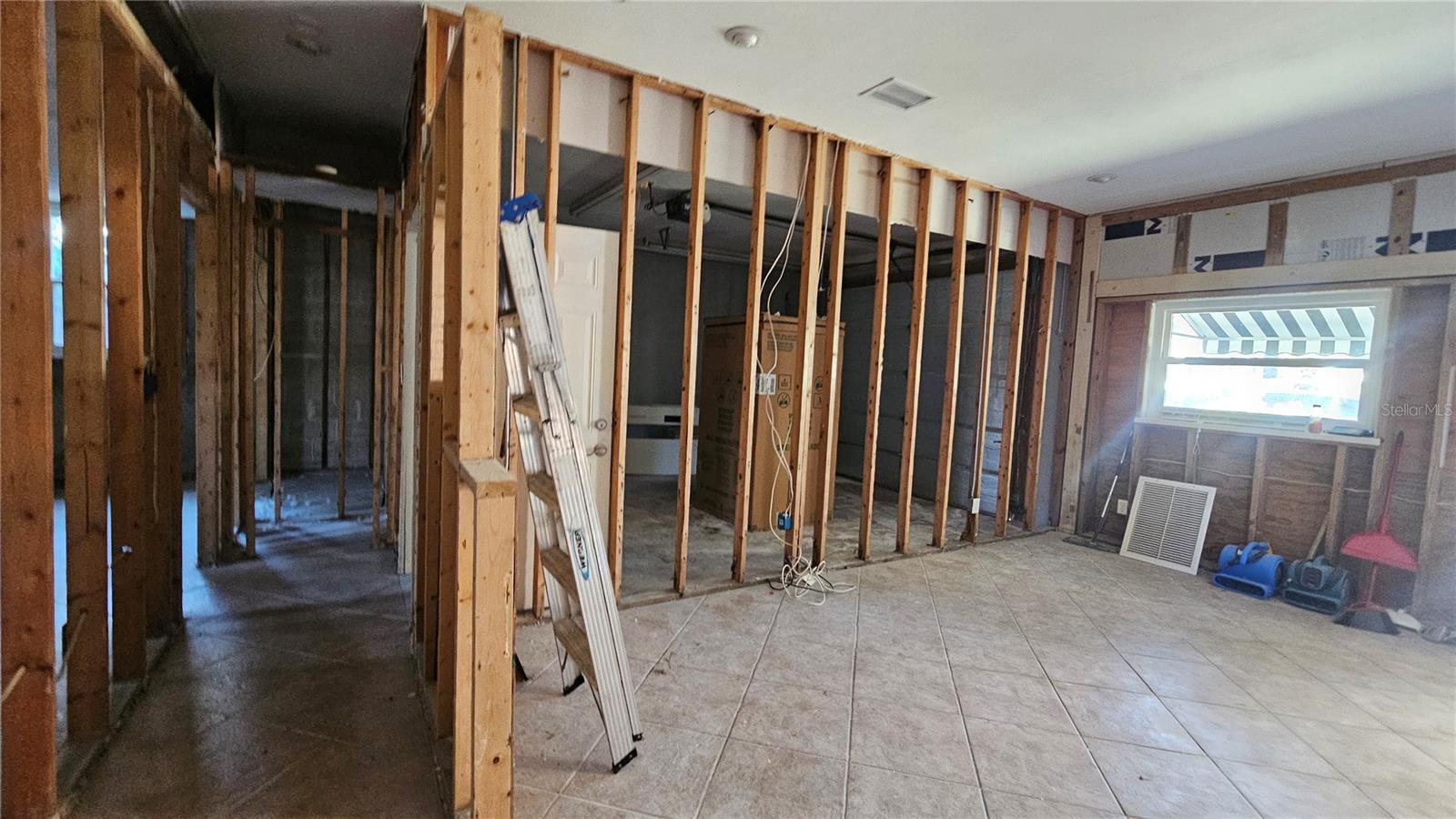 208 48TH AVE N, ST PETERSBURG, FL, 33703