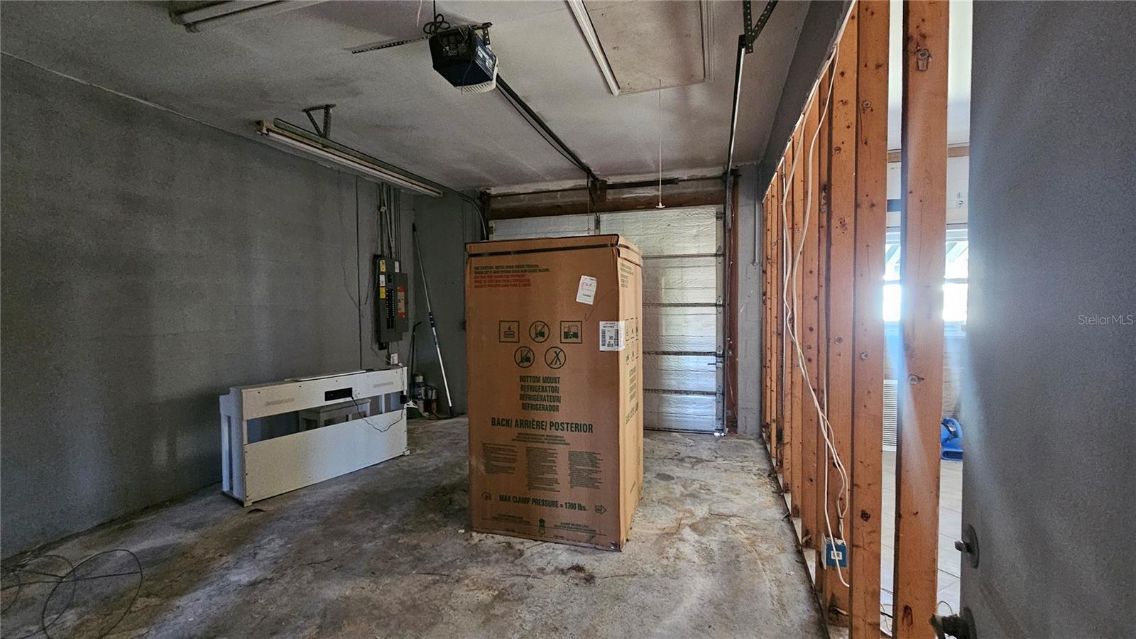 208 48TH AVE N, ST PETERSBURG, FL, 33703