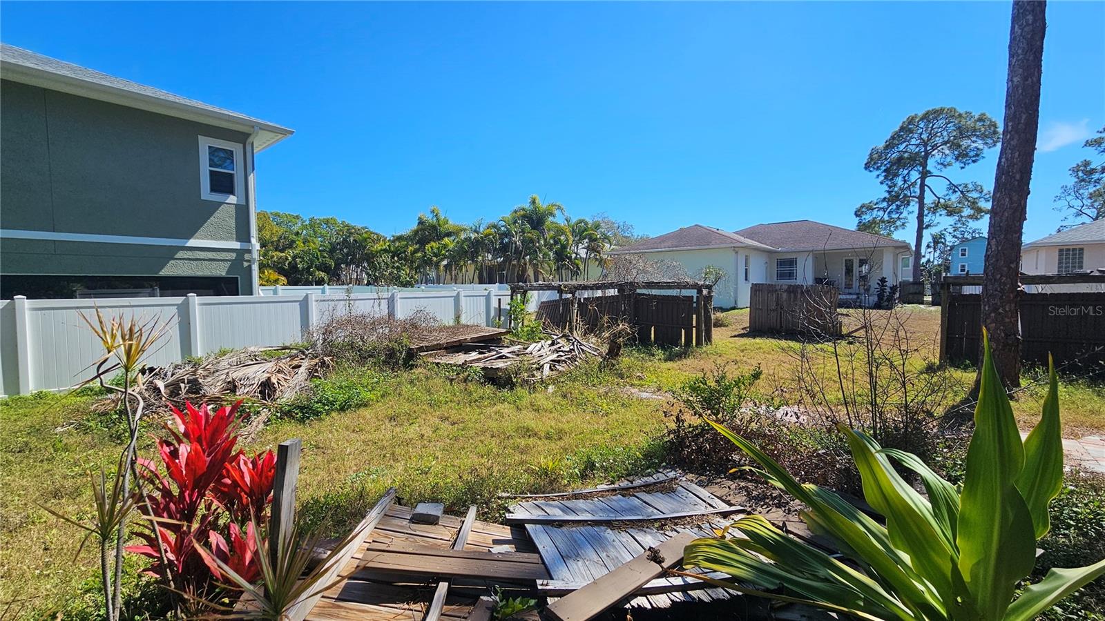 208 48TH AVE N, ST PETERSBURG, FL, 33703