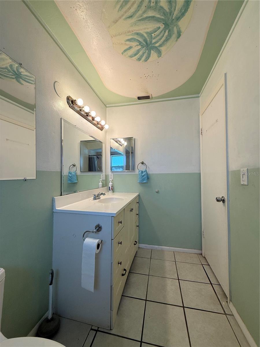 600 6TH AVE SE, LARGO, FL, 33771