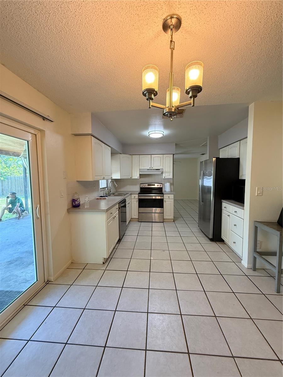 600 6TH AVE SE, LARGO, FL, 33771