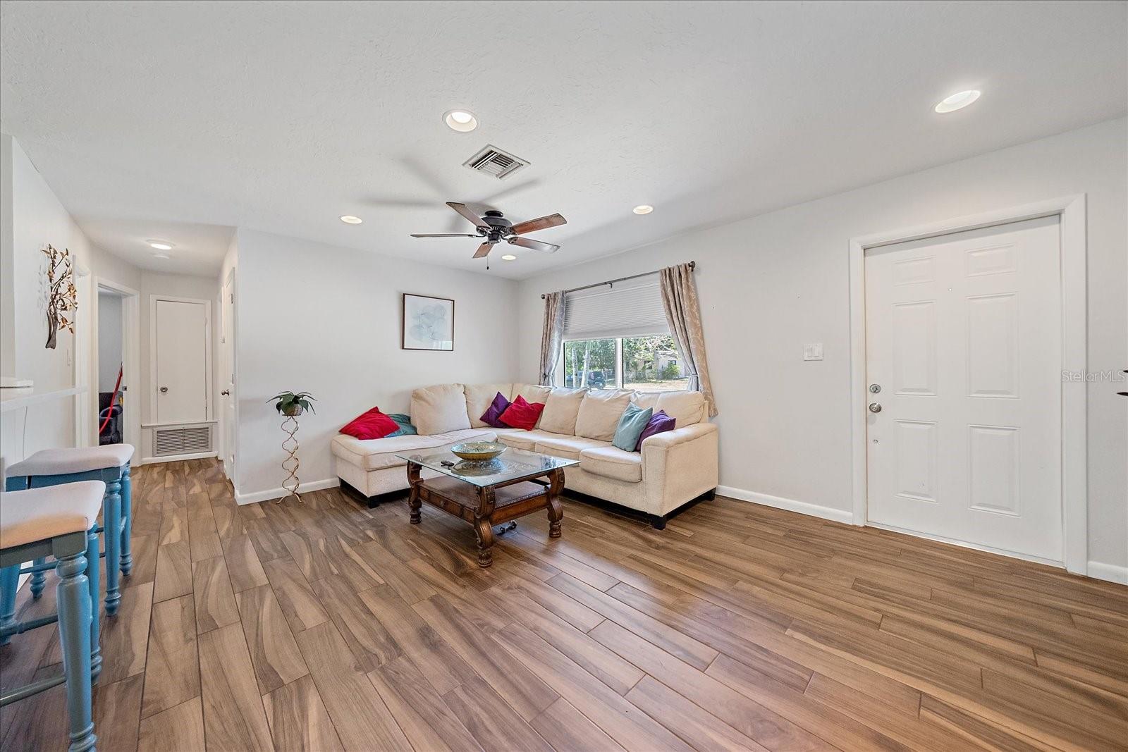 3247 WOODMONT DR, SARASOTA, FL, 34232