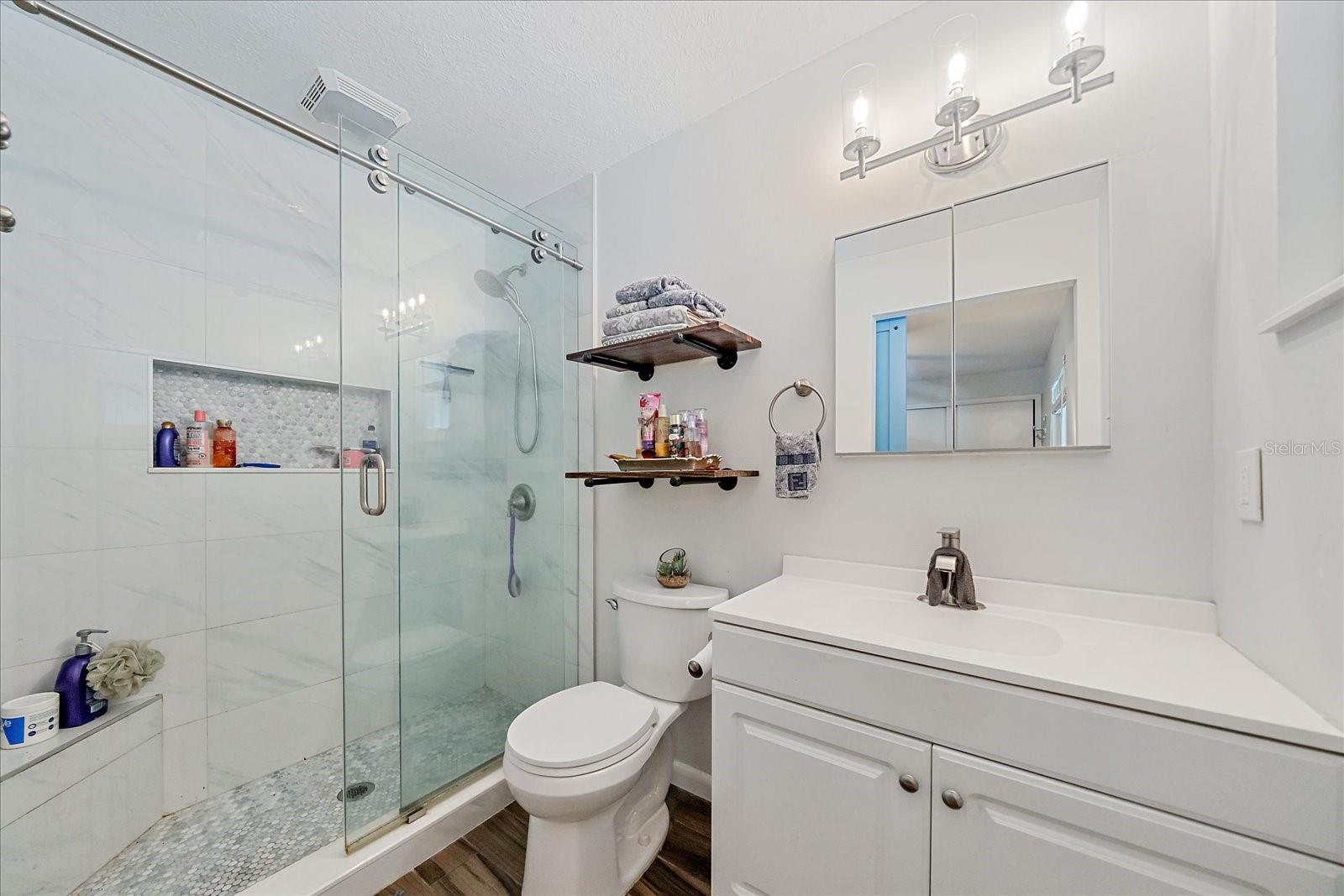 3247 WOODMONT DR, SARASOTA, FL, 34232