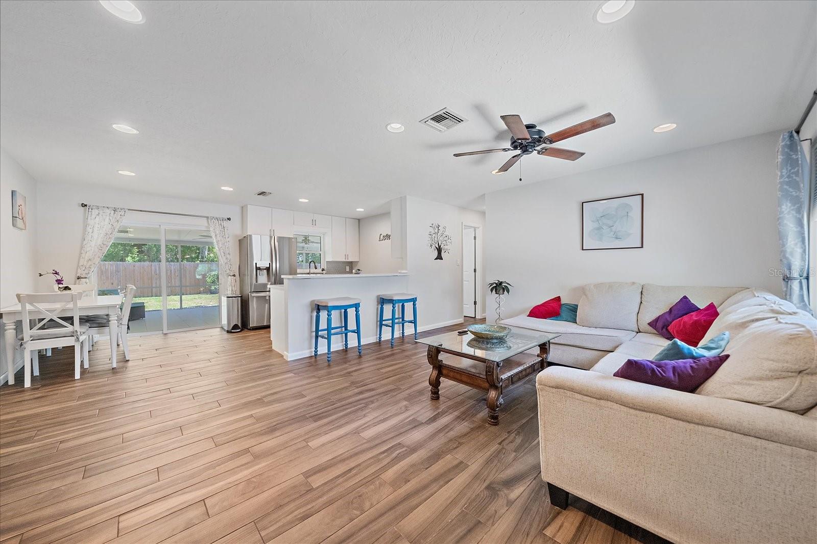 3247 WOODMONT DR, SARASOTA, FL, 34232