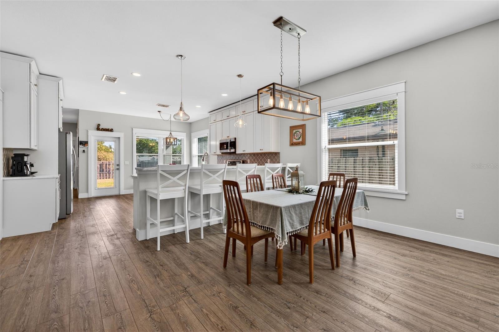 1137 55TH AVE N, ST PETERSBURG, FL, 33703