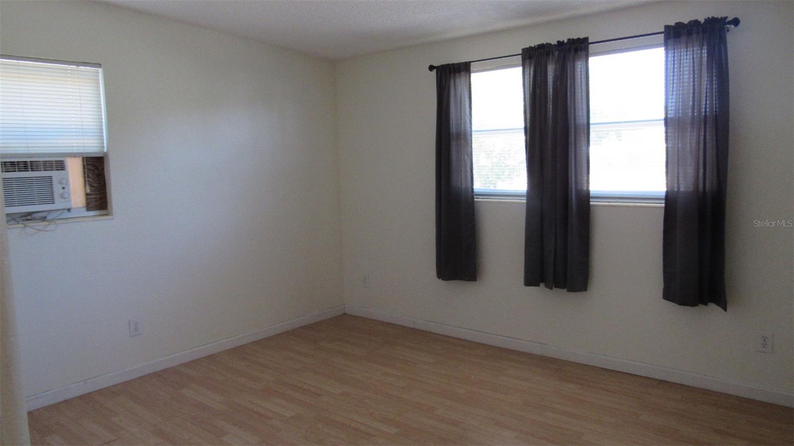 2211 EMORY AVE, BRADENTON, FL, 34207