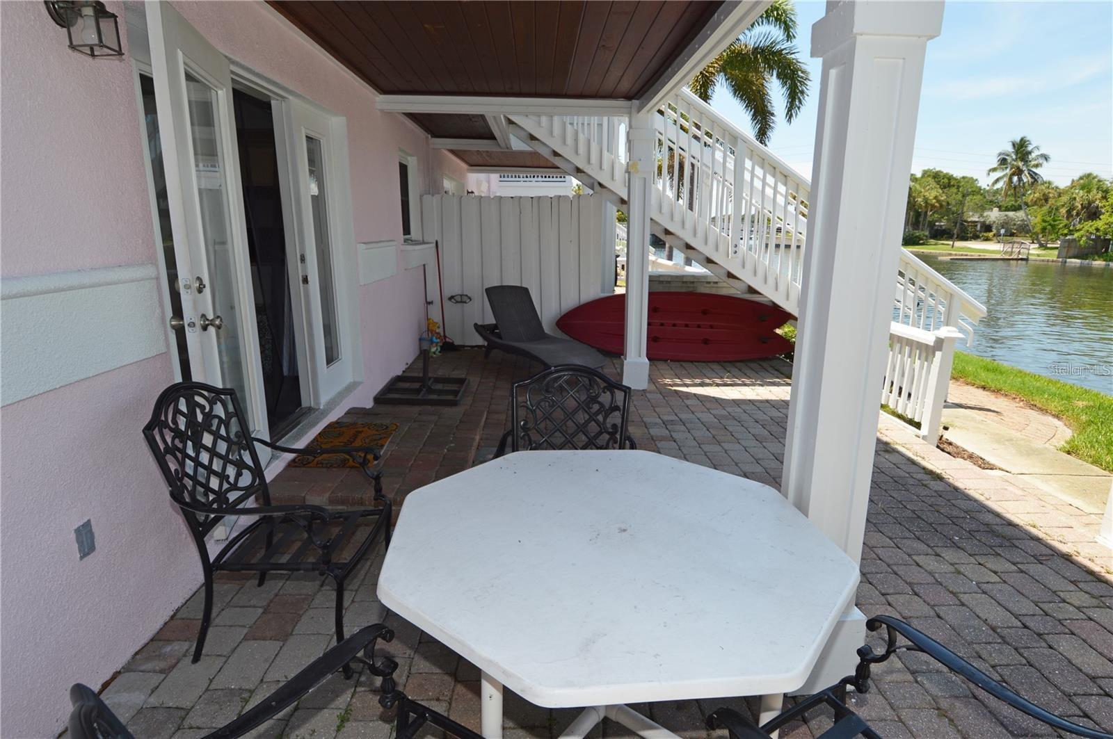 3873 POMPANO DR SE #B, ST PETERSBURG, FL, 33705