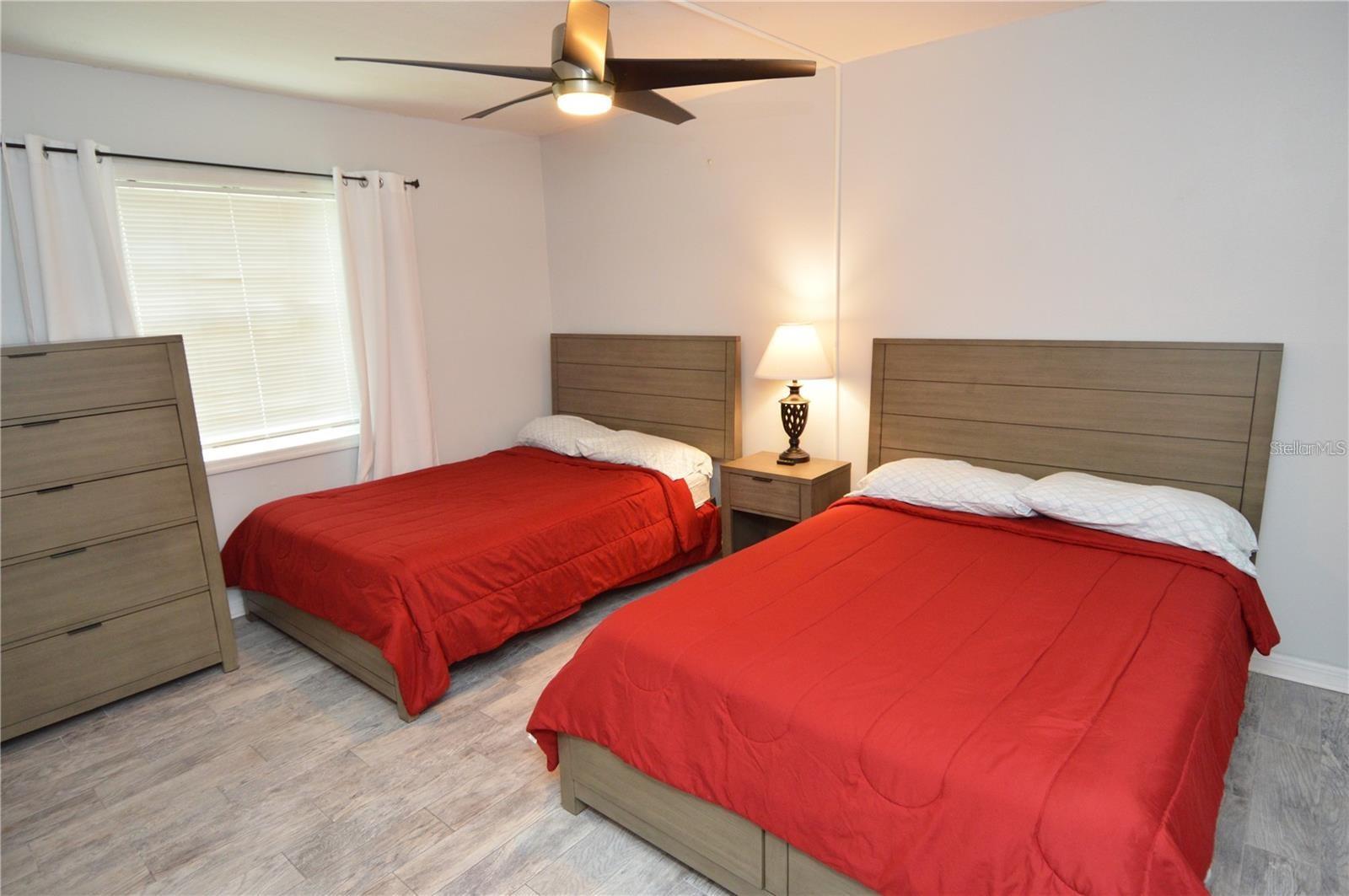 3873 POMPANO DR SE #B, ST PETERSBURG, FL, 33705