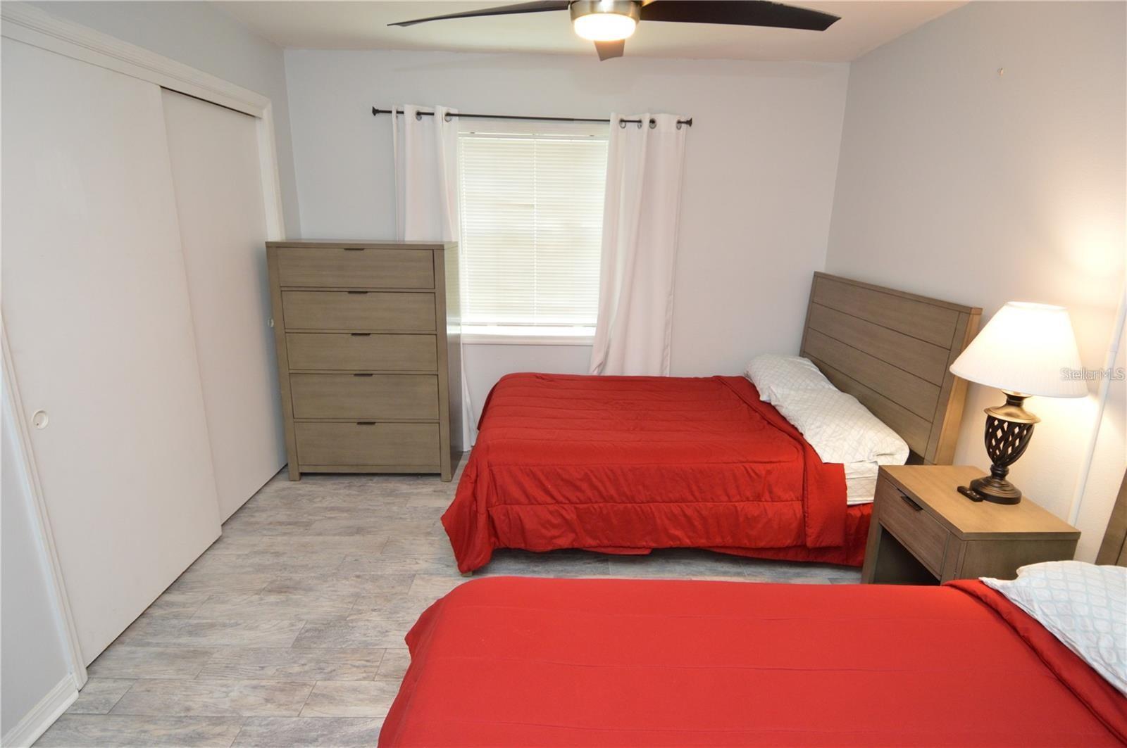 3873 POMPANO DR SE #B, ST PETERSBURG, FL, 33705