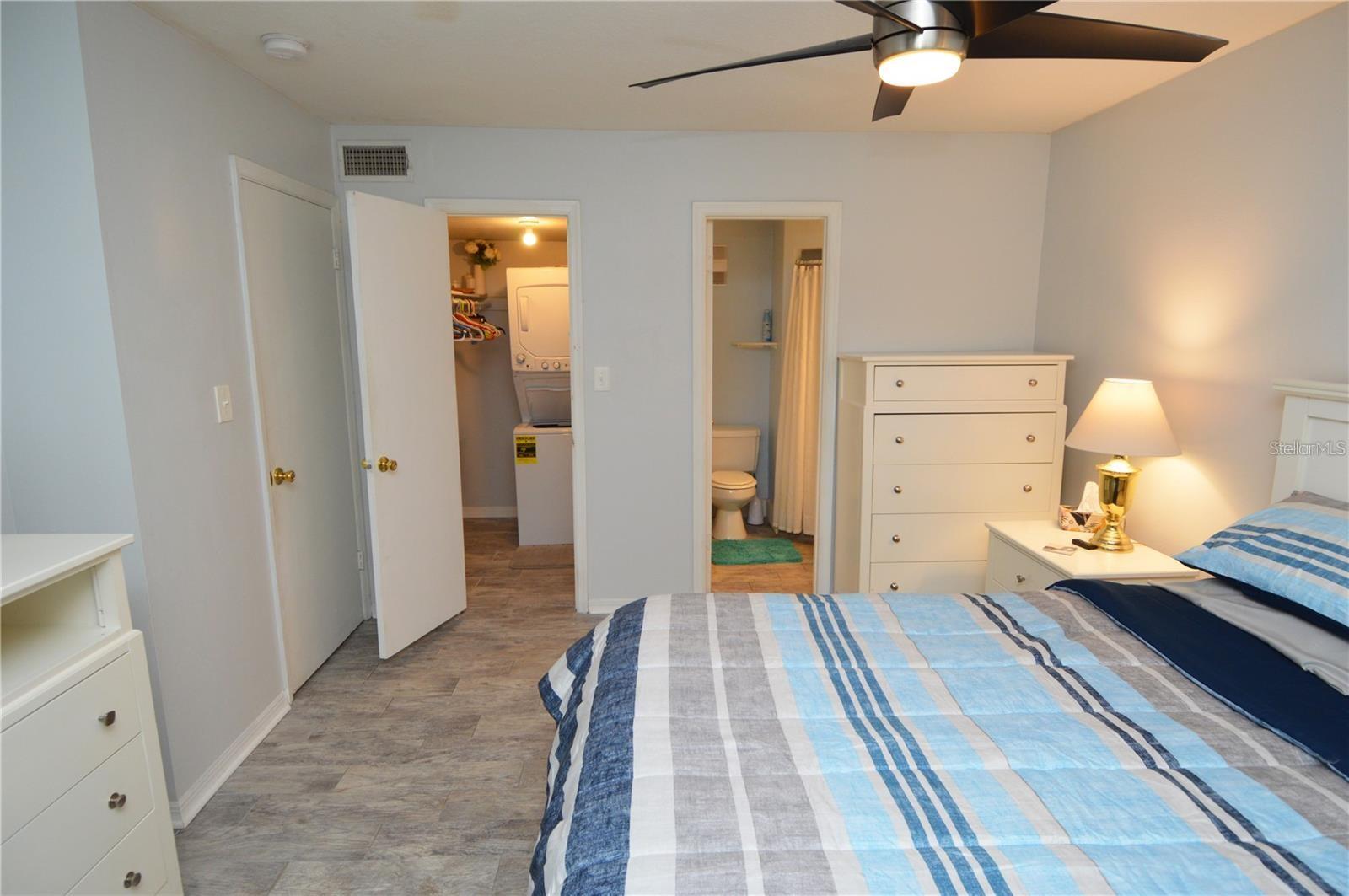 3873 POMPANO DR SE #B, ST PETERSBURG, FL, 33705