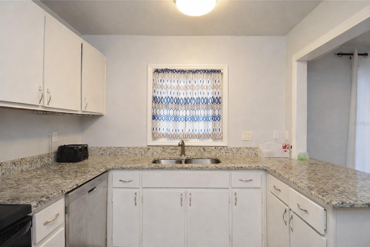 3873 POMPANO DR SE #B, ST PETERSBURG, FL, 33705