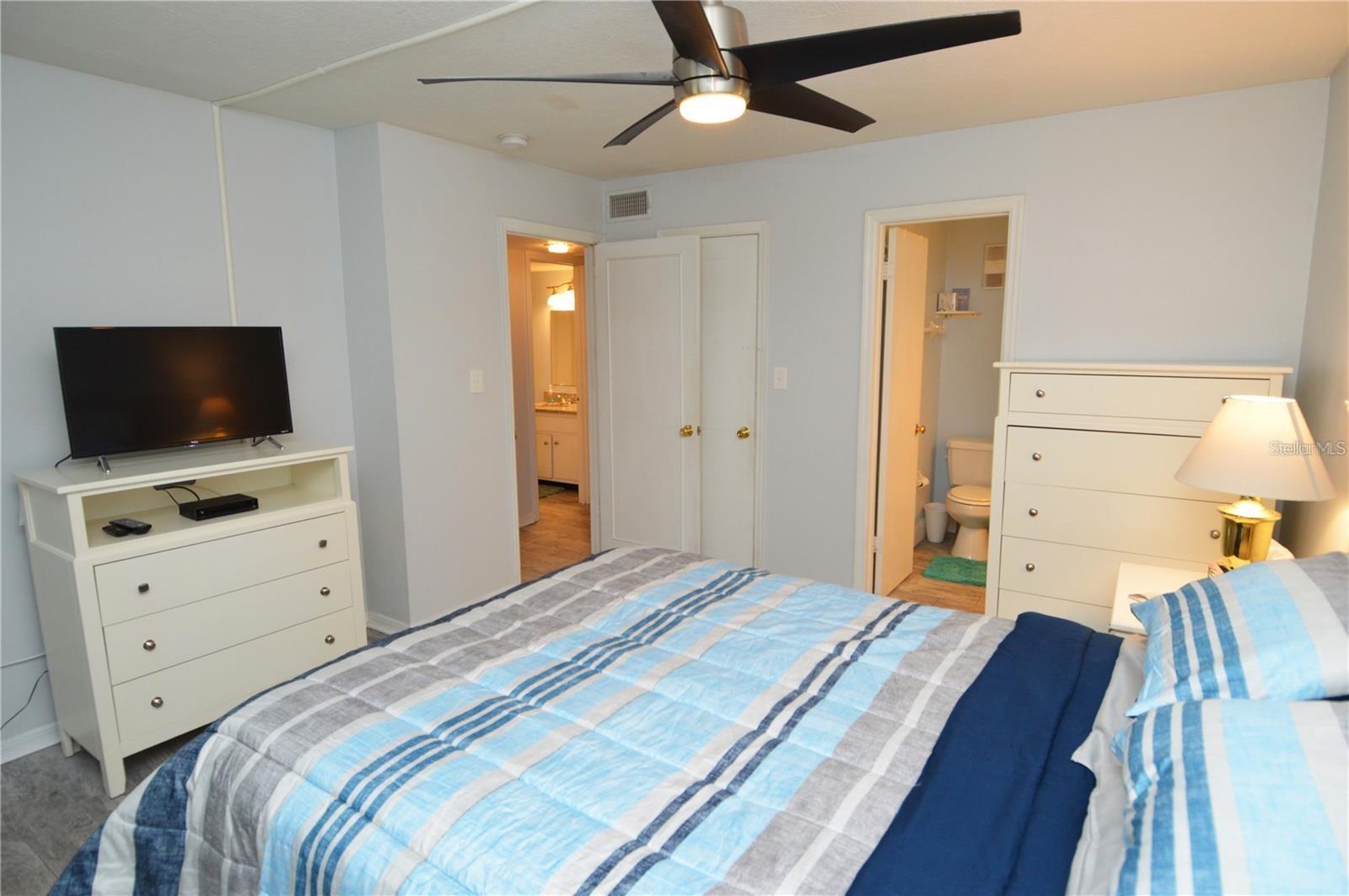 3873 POMPANO DR SE #B, ST PETERSBURG, FL, 33705