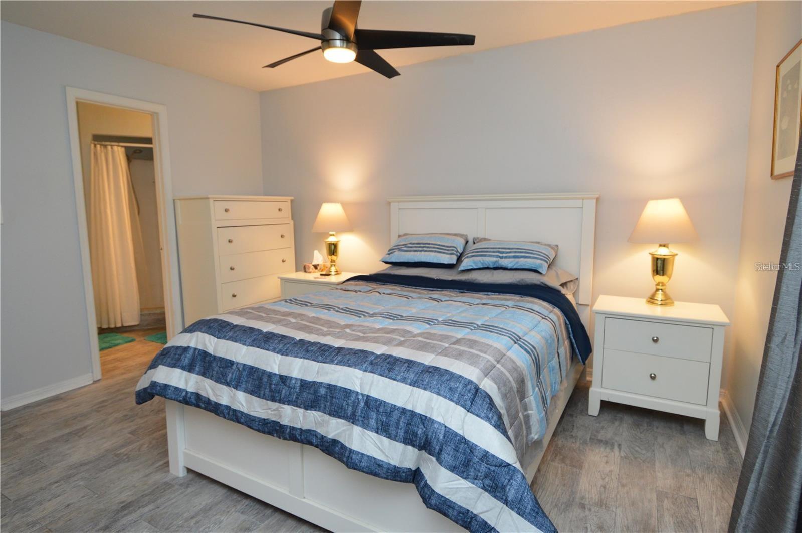 3873 POMPANO DR SE #B, ST PETERSBURG, FL, 33705