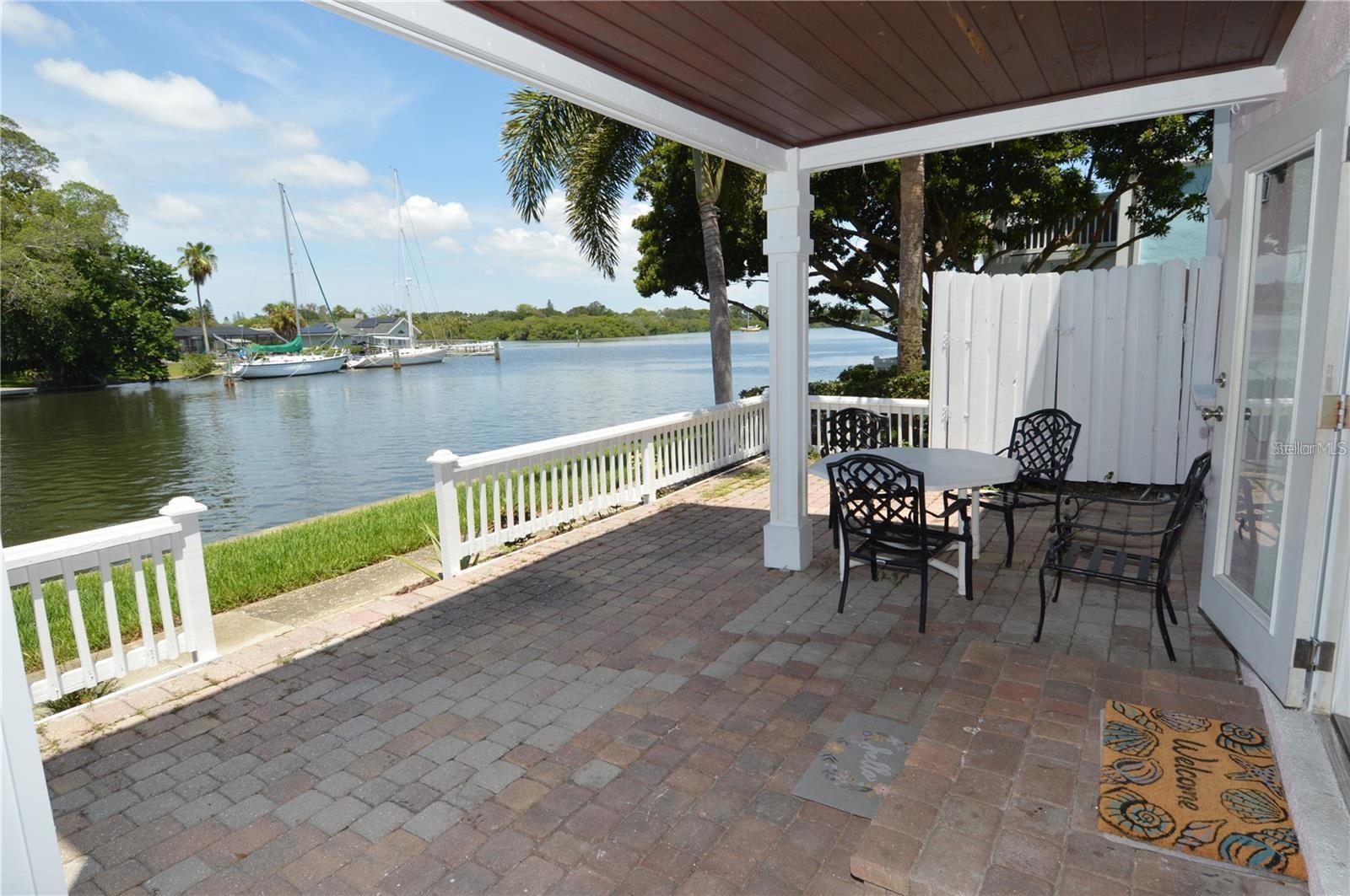 3873 POMPANO DR SE #B, ST PETERSBURG, FL, 33705