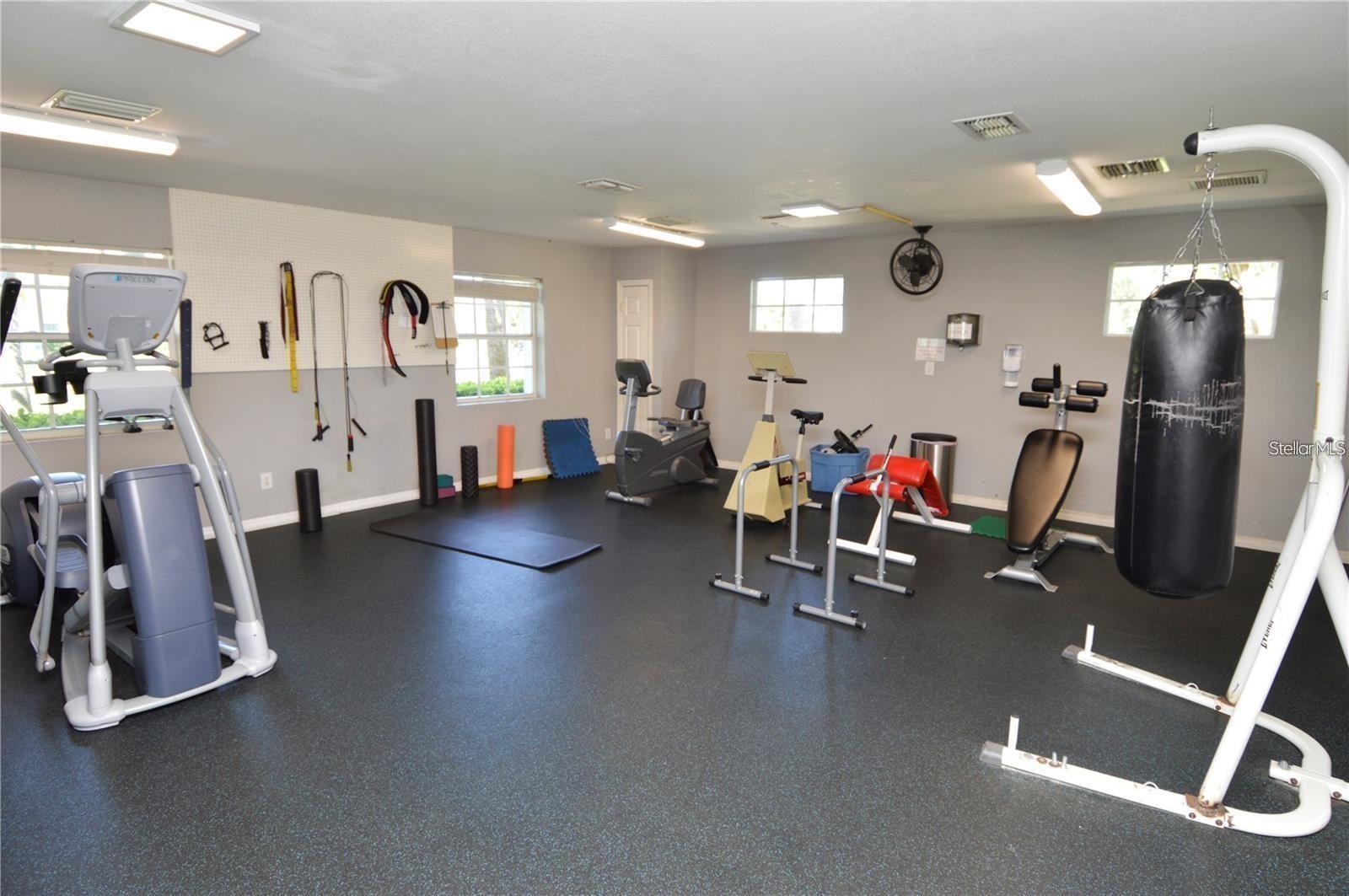 3873 POMPANO DR SE #B, ST PETERSBURG, FL, 33705