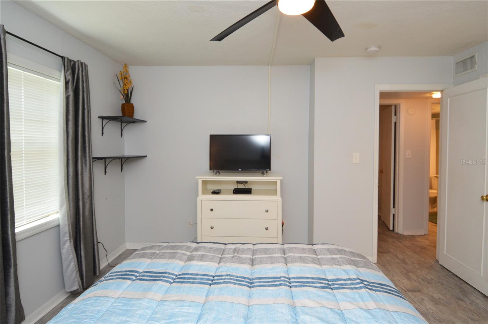 3873 POMPANO DR SE #B, ST PETERSBURG, FL, 33705